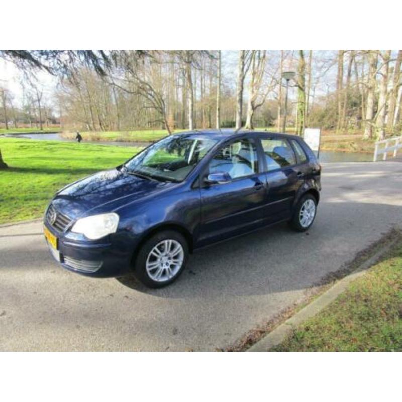 Volkswagen Polo 1.4-16V Turijn 5 deurs.clima.stbekr.electr.r