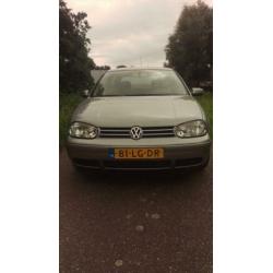 Volkswagen Golf 1.6-16V Pacific