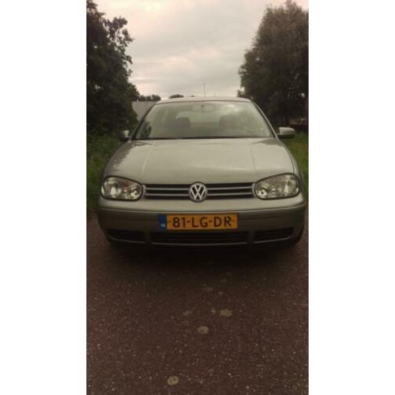 Volkswagen Golf 1.6-16V Pacific