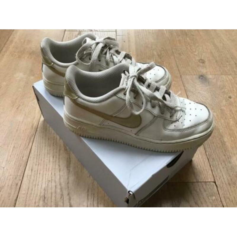 Nike sneakers Air Force 1, maat 36, meisje