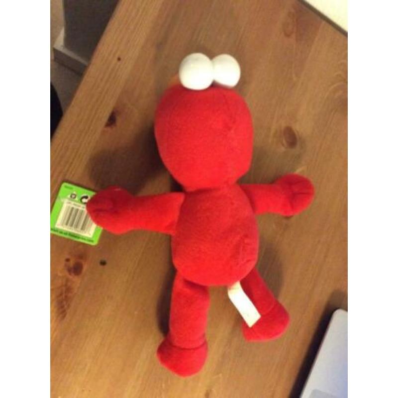 Elmo knuffel, nieuw, kaartje er nog aan