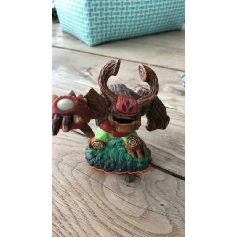 Skylanders giants