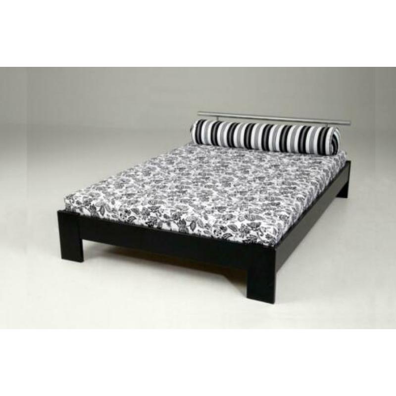 Tweepersoons bed 140 BORIS met bodem en comfort matras