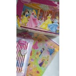 Disney Princess : Puzzel / Potloden en Stickers