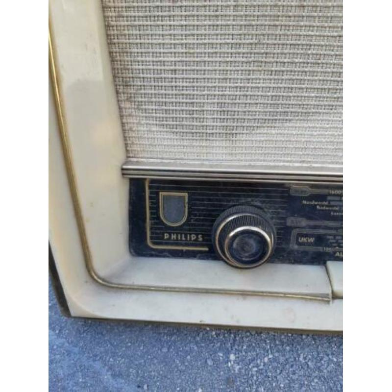 Oude phillips radio